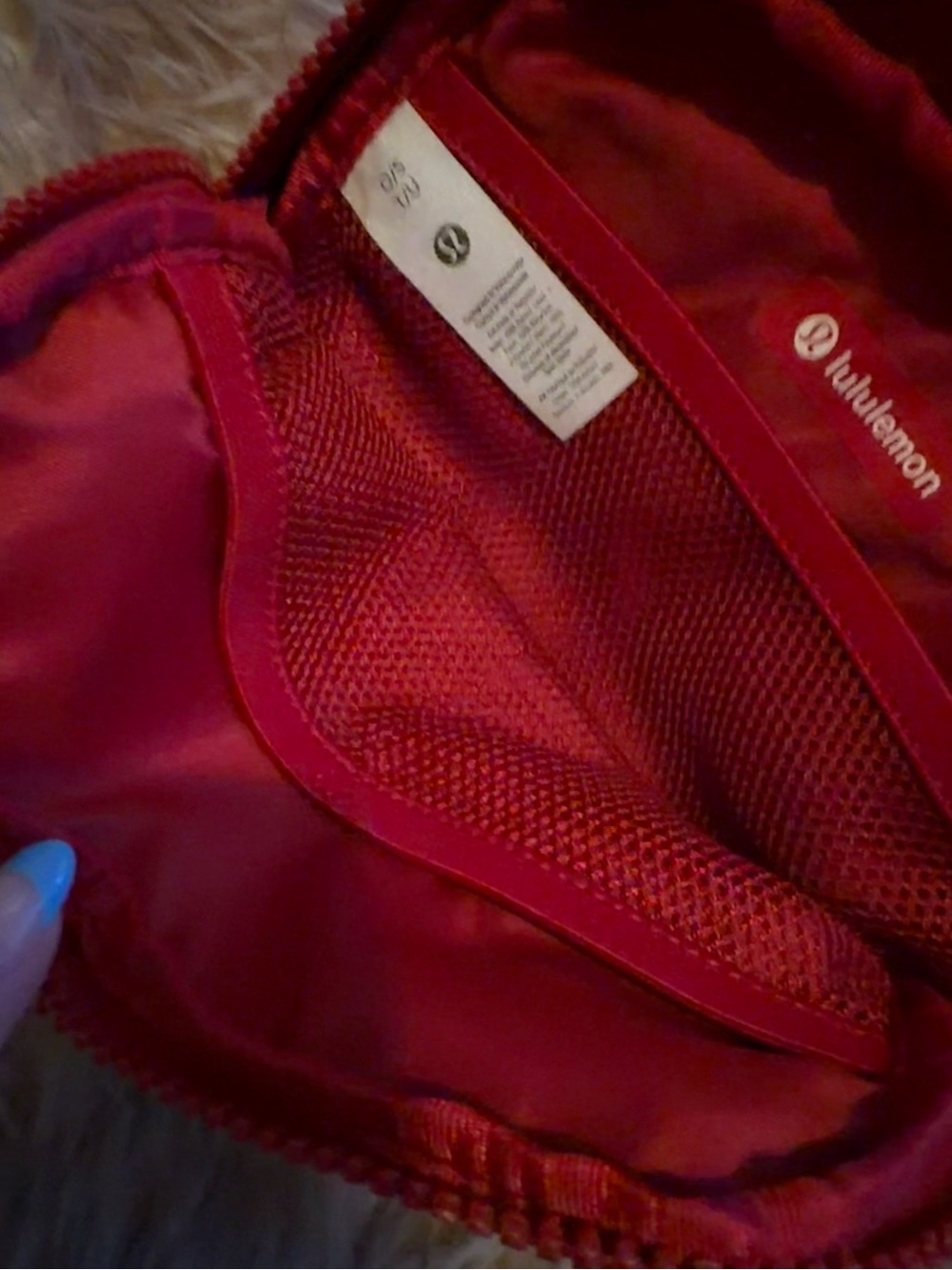 Lululemon Everywhere Belt Bag - Picture 6 of 10